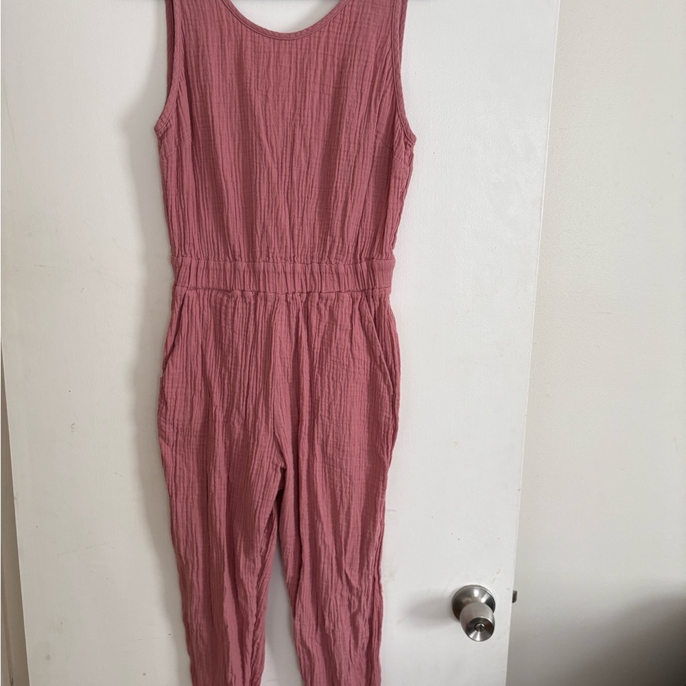 Poplinen Sleeveless Rose Pink Textured Jameela Jumpsuit. Size M